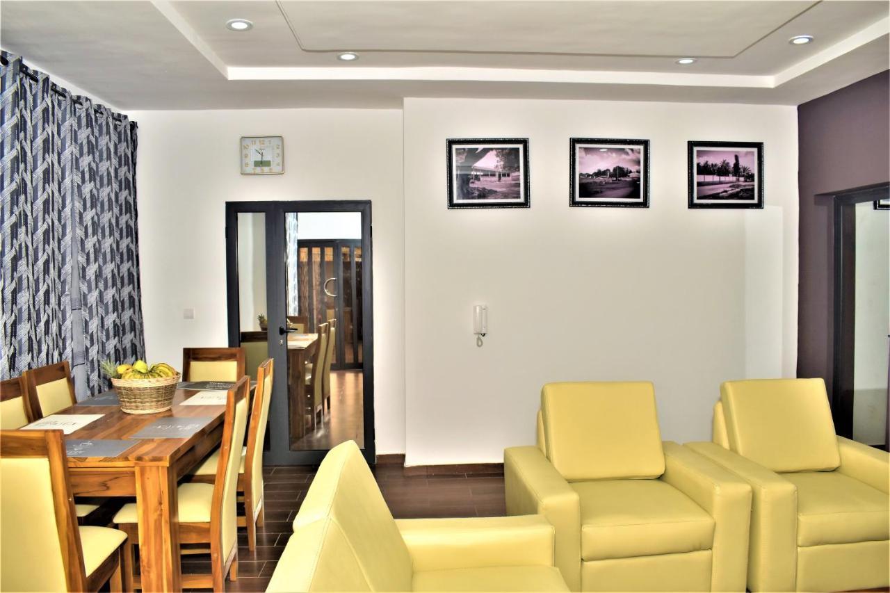 Residence Bellevue Sito Aiport- Ломе Экстерьер фото