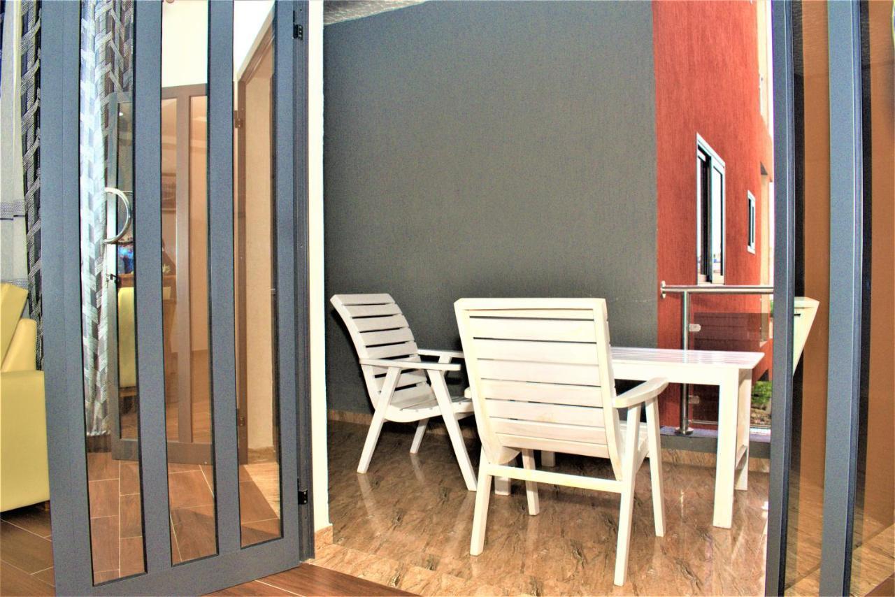 Residence Bellevue Sito Aiport- Ломе Экстерьер фото