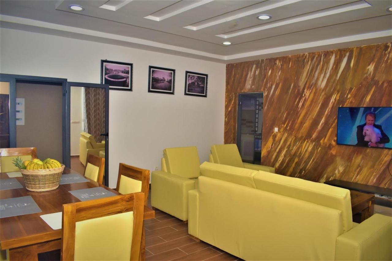 Residence Bellevue Sito Aiport- Ломе Экстерьер фото